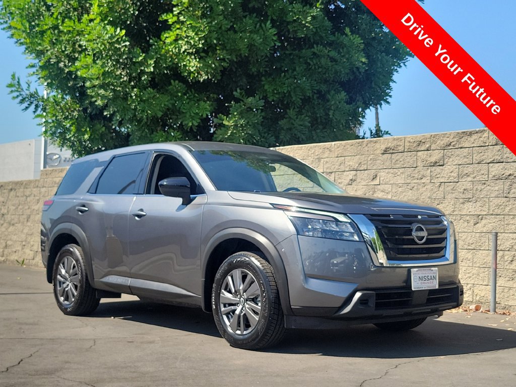 Used 2025 Nissan Pathfinder S FWD image 32