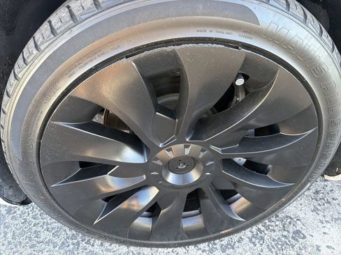 Used 2020 Tesla Model 3 RWD image 5