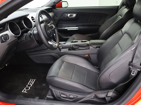 Used 2020 Ford Mustang GT Premium RWD image 7
