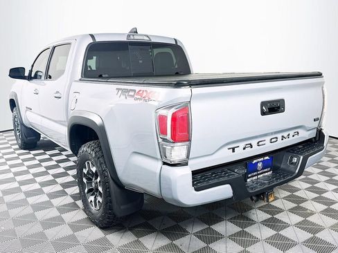 Used 2021 Toyota Tacoma TRD Off-Road image 9