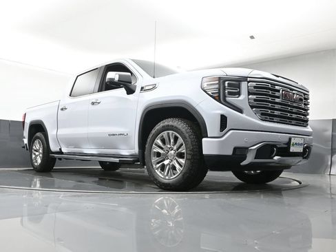 Used 2026 GMC Sierra 1500 Denali w/ Technology Package AWD/4WD image 25