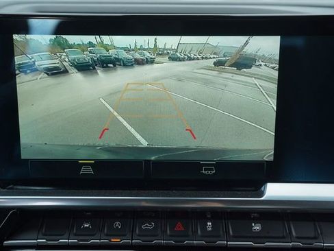 Used 2023 Chevrolet Silverado 1500 LT w/ Protection Package image 28