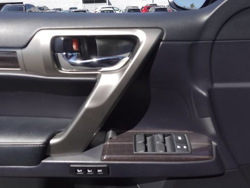 Used 2021 Lexus GX 460 Premium w/ Premium Package AWD/4WD image 15