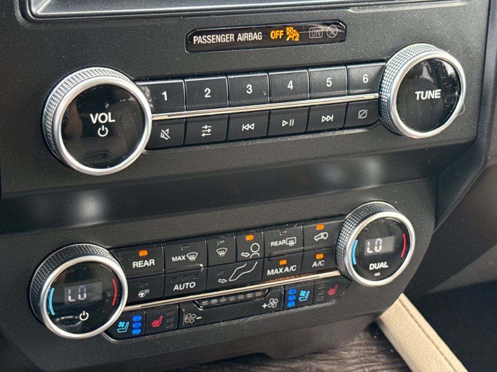 Certified 2019 Ford Expedition Max Limited RWD image 23