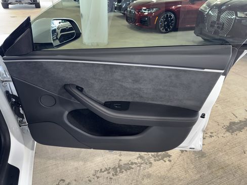 Used 2024 Tesla Model 3 Long Range AWD/4WD image 9