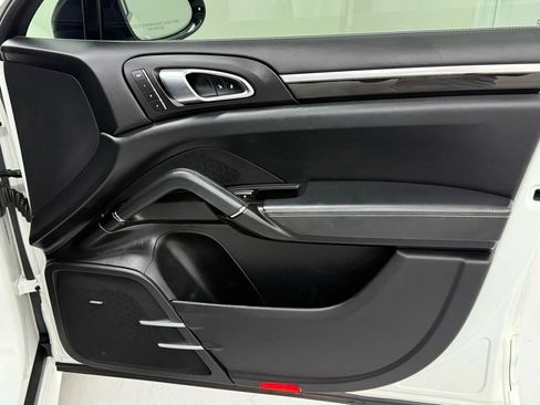 Used 2018 Porsche Cayenne GTS w/ Premium Package Plus image 22
