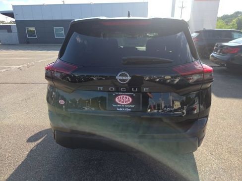 Used 2026 Nissan Rogue SV AWD/4WD image 6