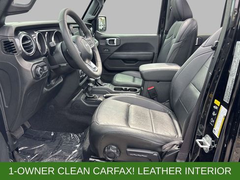 Used 2023 Jeep Wrangler Unlimited Sahara AWD/4WD image 8
