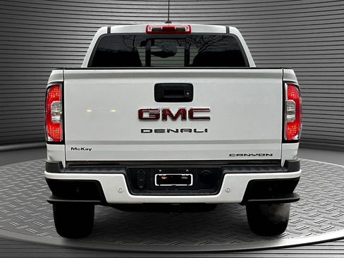 Used 2022 GMC Canyon Denali image 5