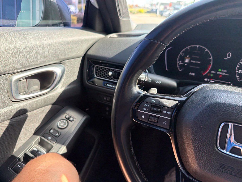 Used 2023 Honda Civic Sport image 20