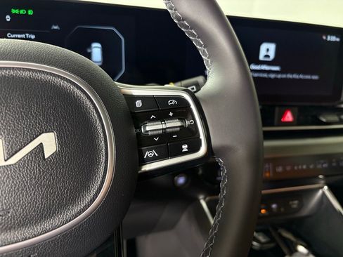 New 2026 Kia Carnival SX image 22