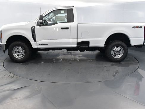 New 2026 Ford F250 XL image 2