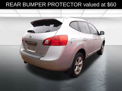 Used 2011 Nissan Rogue SV image 4