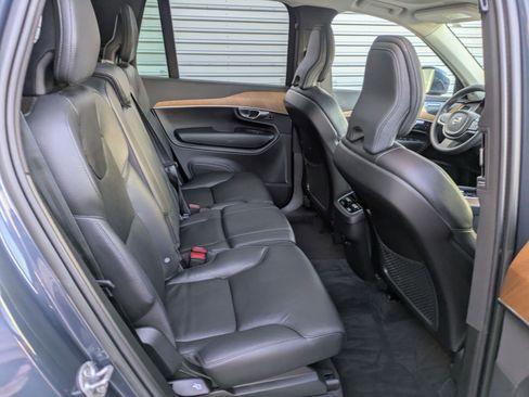 Certified 2023 Volvo XC90 B5 Plus w/ Protection Package Premier image 33