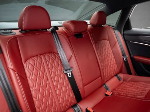 Used 2023 Audi S6 Premium Plus w/ Premium Plus Package image 65