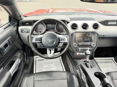 Used 2015 Ford Mustang Premium RWD image 27