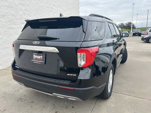 Used 2021 Ford Explorer XLT w/ Equipment Group 202A AWD/4WD image 6