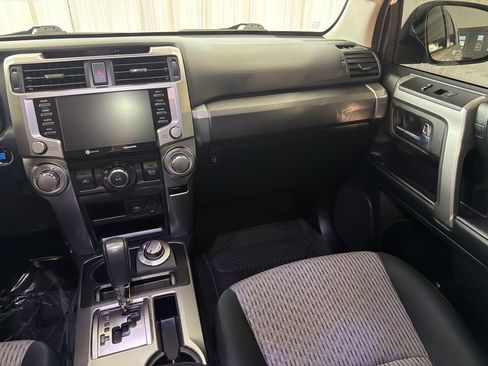 Used 2021 Toyota 4Runner SR5 AWD/4WD image 29