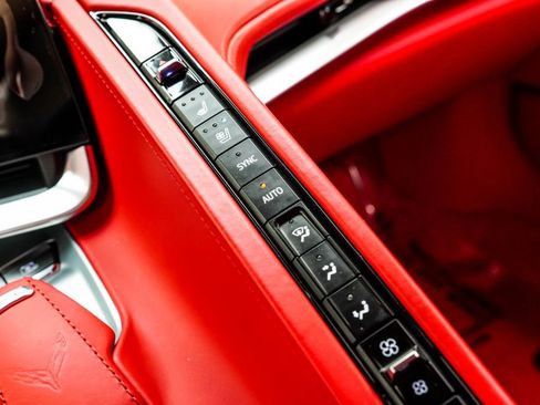Used 2023 Chevrolet Corvette Stingray Premium Conv w/ Z51 Performance Package RWD image 23