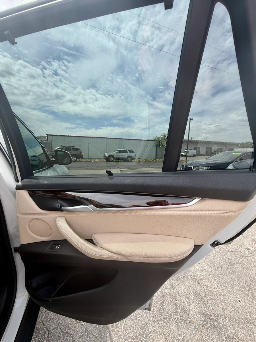 Used 2017 BMW X5 xDrive35i AWD/4WD image 18