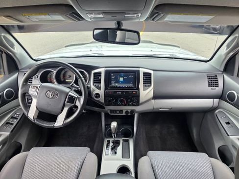 Used 2012 Toyota Tacoma 4x4 Double Cab image 9