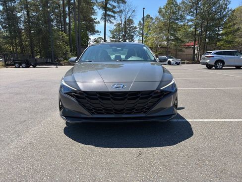 Certified 2023 Hyundai Elantra Blue w/ Cargo Package FWD image 4