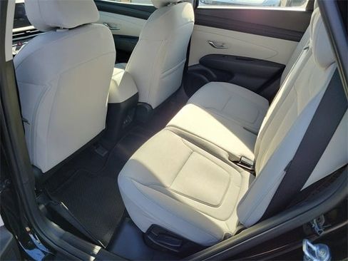New 2026 Hyundai Tucson SE image 18