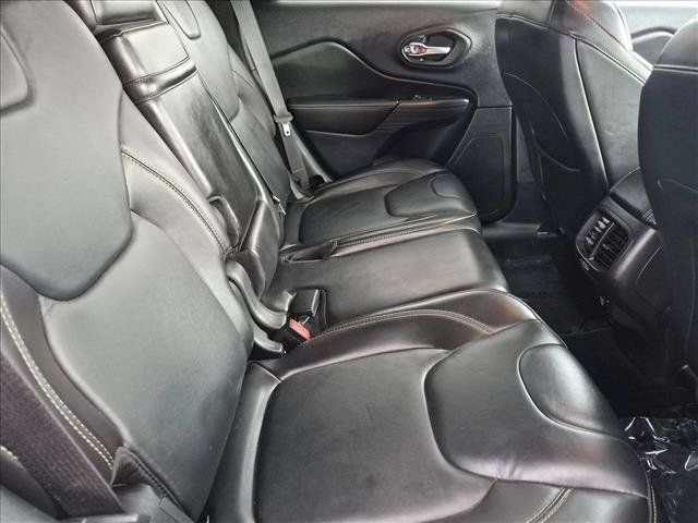 Used 2017 Jeep Cherokee High Altitude AWD/4WD image 29