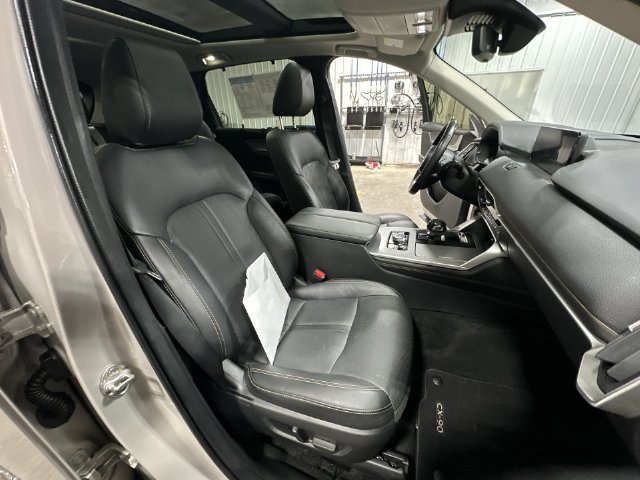 Used 2024 MAZDA CX-90 3.3 Turbo w/ Premium Package AWD/4WD image 32