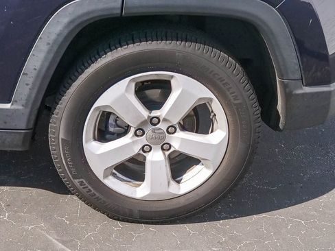 Used 2021 Jeep Compass Latitude FWD image 6