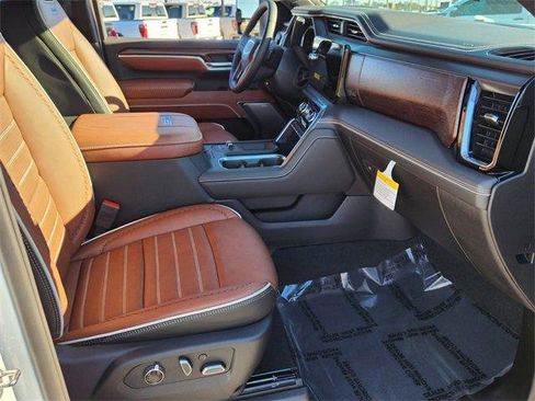 New 2026 GMC Sierra 2500 Denali Ultimate image 15