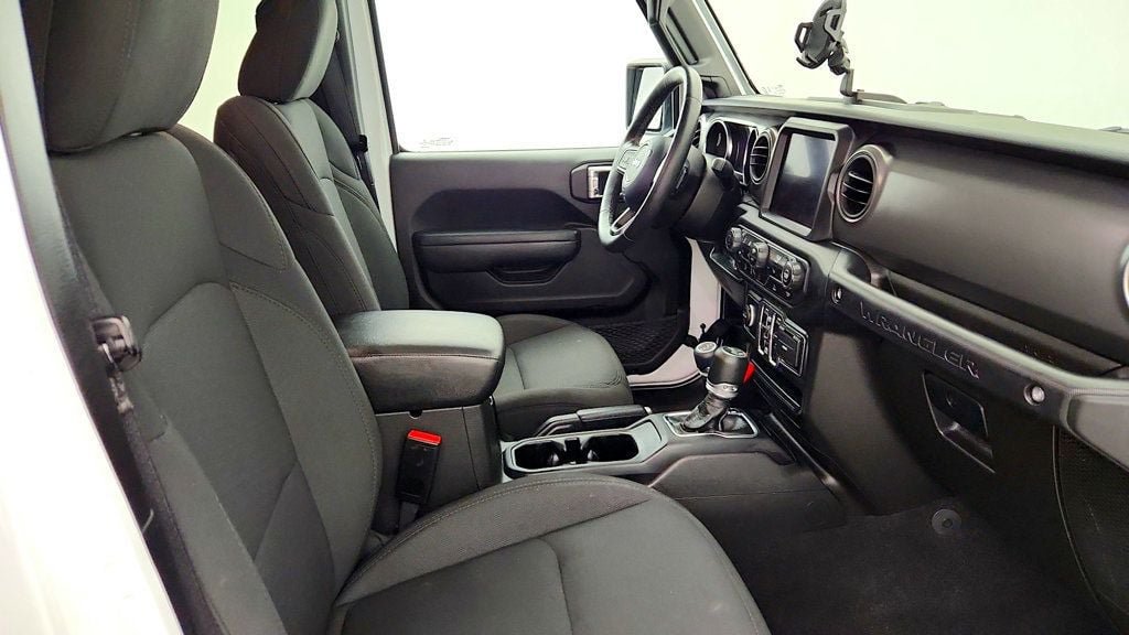 Used 2022 Jeep Wrangler Unlimited Sport AWD/4WD image 24
