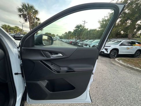 New 2026 Chevrolet Equinox RS FWD image 25