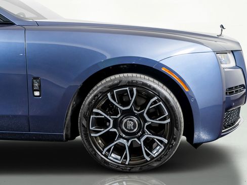 Used 2024 Rolls-Royce Ghost Black Badge w/ Black Badge Ghost Package image 6