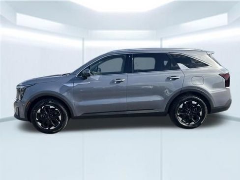 Used 2024 Kia Sorento S FWD image 10