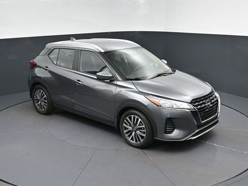 Used 2024 Nissan Kicks SV FWD image 36