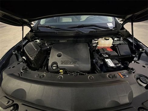 Used 2022 Buick Enclave Premium w/ Experience Buick Package image 29