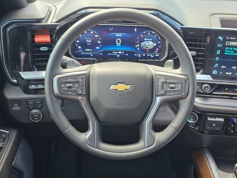 Certified 2023 Chevrolet Silverado 1500 High Country w/ High Country Premium Package AWD/4WD image 7