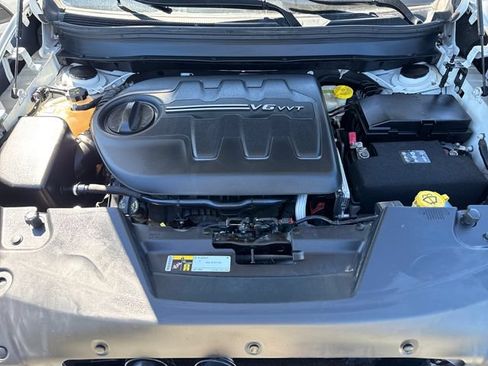 Used 2016 Jeep Cherokee Limited AWD/4WD image 28