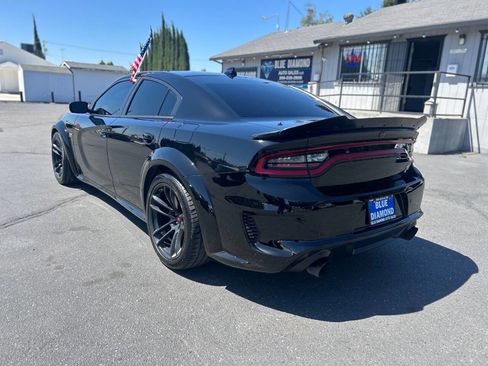 Used 2020 Dodge Charger Scat Pack RWD image 4