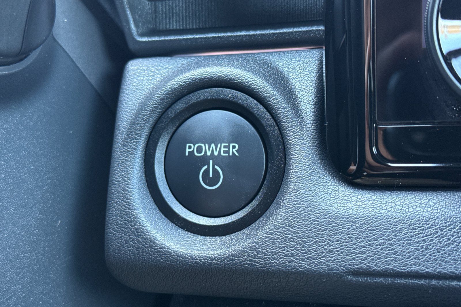 Certified 2026 Toyota bZ FWD image 27