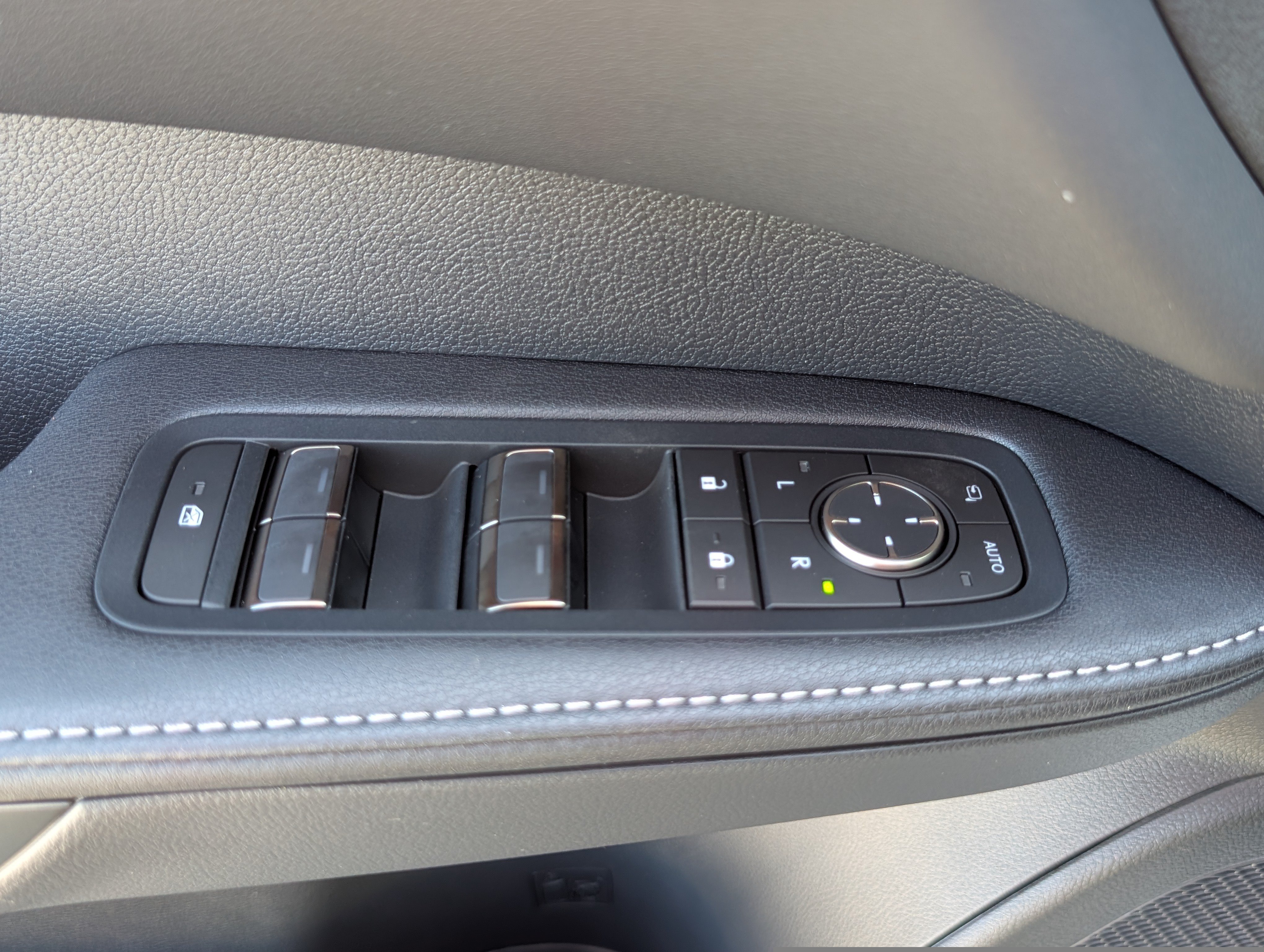 New 2026 Lexus RX 350 F Sport AWD/4WD image 17