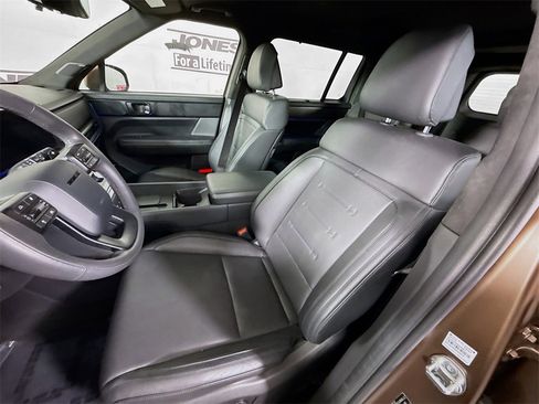 Certified 2025 Hyundai Santa Fe Calligraphy image 27