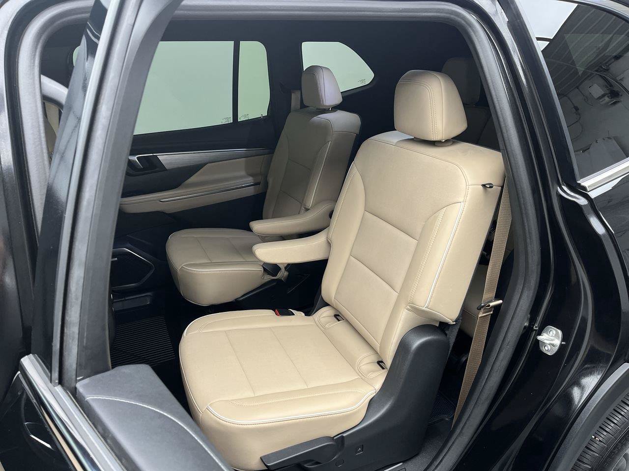Used 2026 Buick Enclave Preferred w/ Power Package AWD/4WD image 11