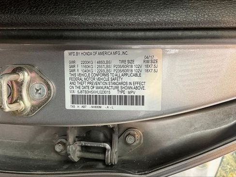 Used 2017 Acura RDX w/ Tech & AcuraWatch Plus Pack FWD image 32