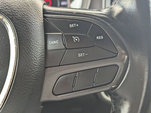 Used 2020 Dodge Charger SXT w/ Cold Weather Package image 20