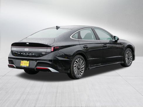 New 2026 Hyundai Sonata Limited image 2