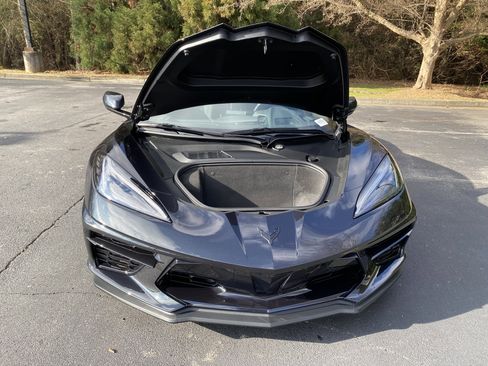 Used 2024 Chevrolet Corvette Stingray Convertible w/ Z51 Performance Package image 12