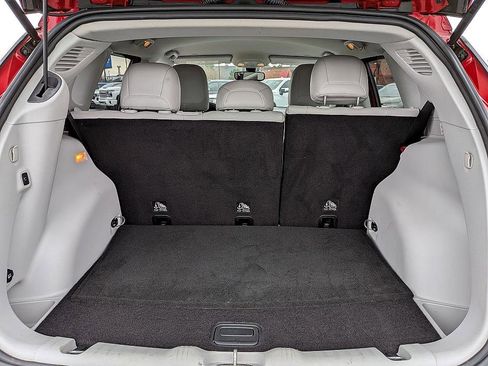 Used 2018 Jeep Compass Latitude w/ Popular Equipment Group image 28