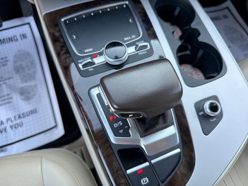 Used 2019 Audi Q7 2.0T Premium Plus w/ Premium Plus Package AWD/4WD image 23